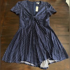 ⭐️NWT⭐️ Francesca’s Women’s Navy Blue Polka Dot Romper, Size L
